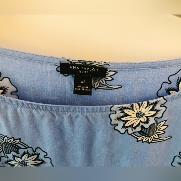 Ann Taylor Light Blue Floral Blouse. Size MP - Picture 3 of 6